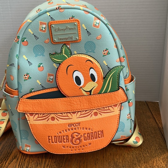 Disney’s loungefly Orangebird backpack

international flower and garden festival main image 10